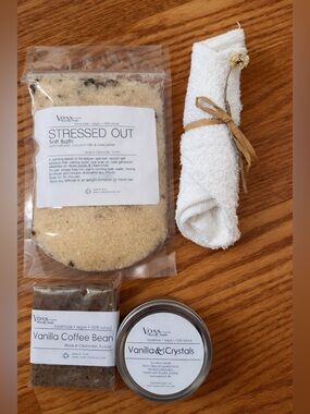 Brand new Voss skin & suds Bath Gift Set. All handmade, vegan, 100% natural.